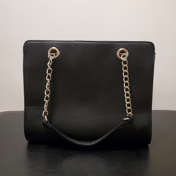 Black Guess Purse Handbag 🖤 - Picture 5 of 11